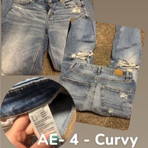 American Eagle Outfitters Women's Light Blue Boyfriend Jeans